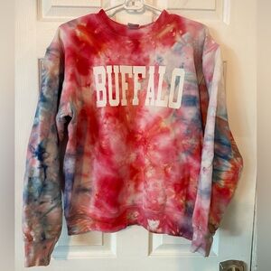 Buffalo Women’s Iced Dye Crewneck Sweatshirt. Size Small